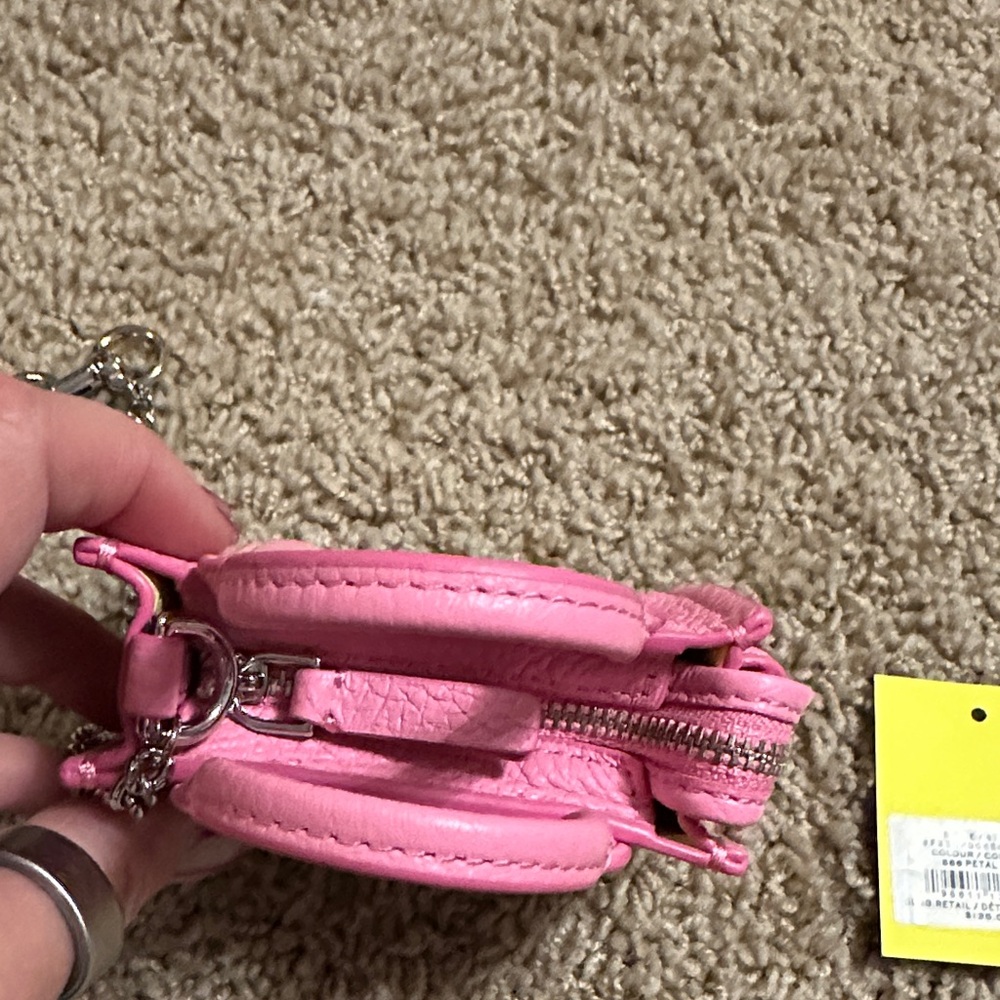 Marc Jacobs Pink Miniature Tote Keychain - Picture 5 of 5
